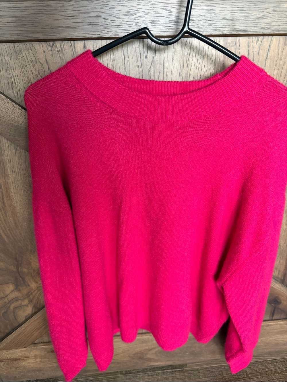 H&M Hot Pink Knit Sweater – Women’s Medium